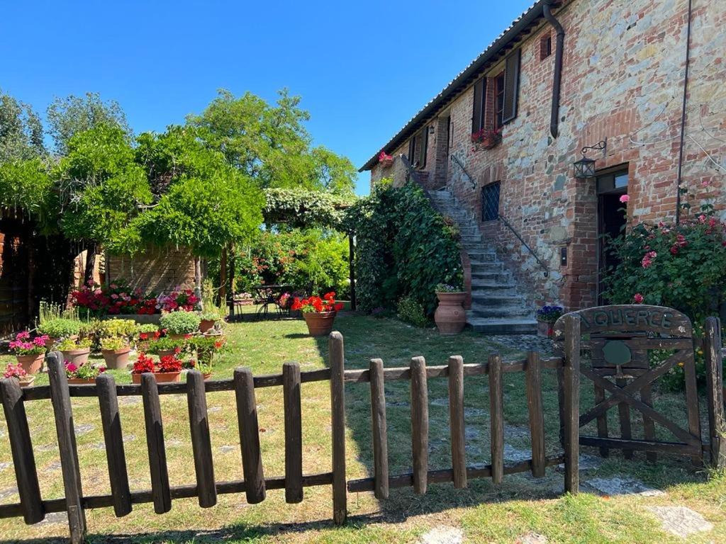 Casale Le Querce Apartment